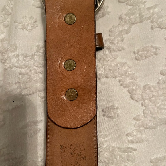 AUTHENTIC GUCCI BELT. REPOSH.. HAD TO HAVE REPAIRED - Picture 4 of 6